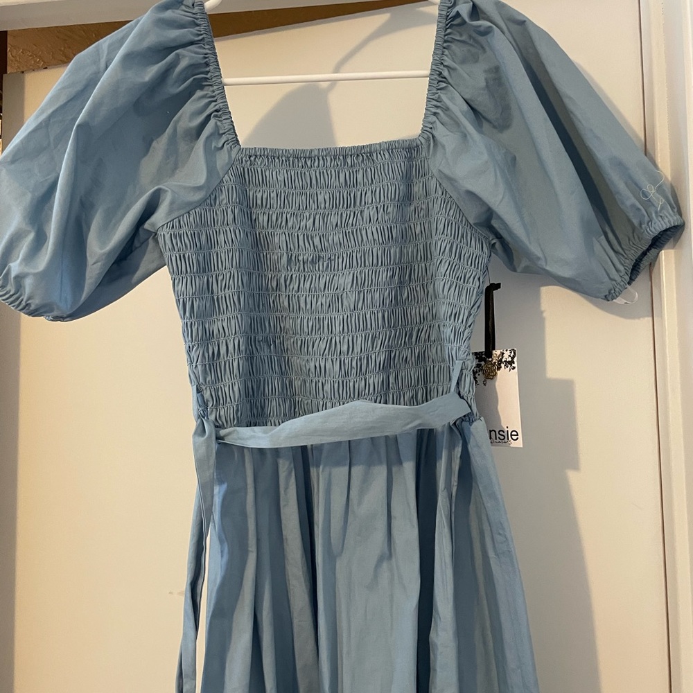 Size 2 Kenzie light blue midi length dress